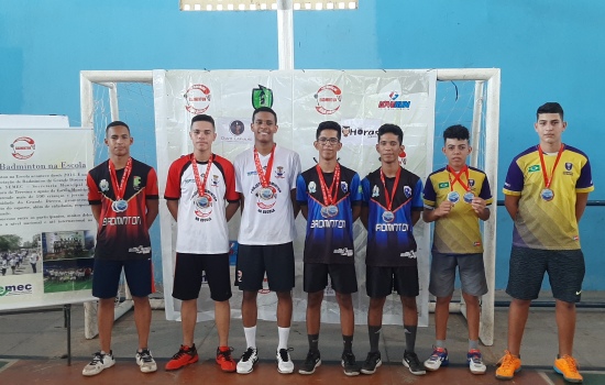 jogos, competio, atletas, Badminton, domingo, Foram, Eusbio, presena, Timon, excelentes, sucesso, passado, Campeonato, Escola, Encerrou, reuniu, Teresina