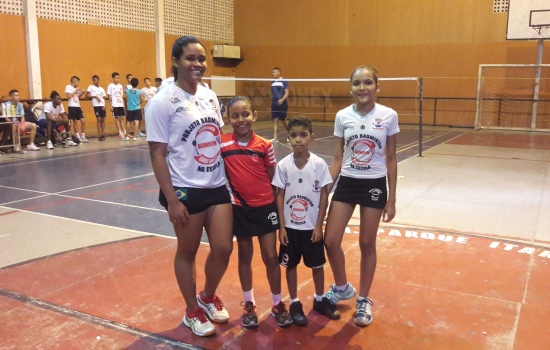 competio, atletas, Jnior, Internacional, Americano, evento, presena, conta, treinamento, parte, fazem, ASBAGDI, Projeto, Badminton, Cinco, entram, Escola, final