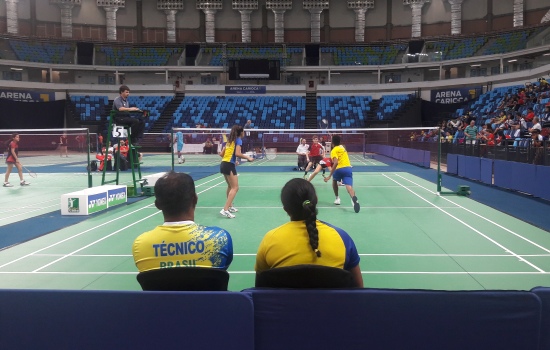 disputas, equipes, alunos, tanto, competio, individuais, escola, Badminton, integraram, seleo, Jnior, brasileira, projeto, seguida, inicio, Campeonato, Sul-Americano, dezembro