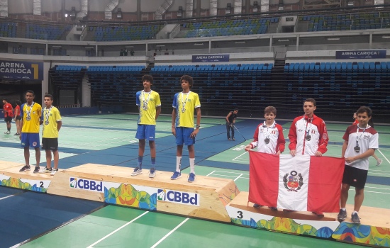 disputas, equipes, alunos, tanto, competio, individuais, escola, Badminton, integraram, seleo, Jnior, brasileira, projeto, seguida, inicio, Campeonato, Sul-Americano, dezembro