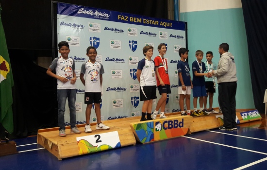 competio, tivemos, Curitiba, vrios, clubes, projetos, badminton, diferentes, Sinal, Nestes, participantes, quatro, estados, encontro, Foram, esportivo