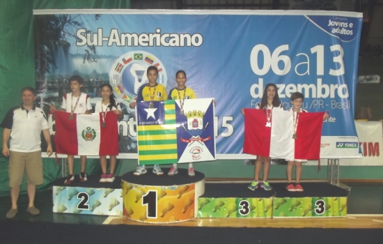 atletas, competio, disputas, categoria, Jnior, encerrou, jovens, Grande, Dirceu, Badminton, Associao, Iguau, individuais, iniciou, reservou, excelentes, Americano, Internacional, Campeonato, jogos, acirradas, ltimo, domingo, peruanos, brasileiros, entre, realizada