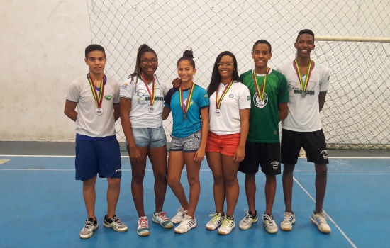 Badminton, Seleo, competio, parceria, federao, Escola, modalidades, FEEPI, seguiu, organizada, abril, sbado, neste, Seletiva, Estadual, Aconteceu, Escolar