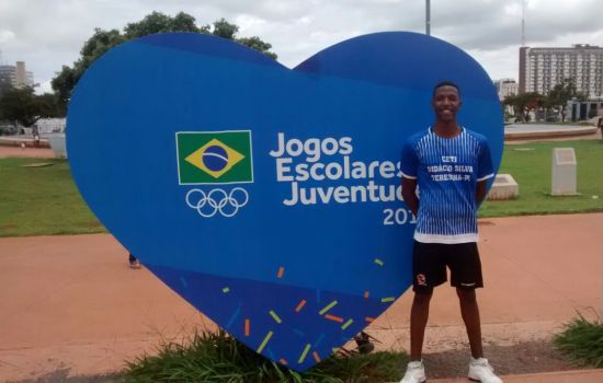 Escola, Erick, realizado, badminton, Gomes, Projeto, Brasilia, madrugada, conquistou, prata, medalha, desta, Escolares, tera, atleta, Desembarcou, participou, Jogos, Juventude