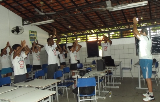 atletas, encontros, treinamento, sesses, sentiu-se, necessidade, Porm, tcnica, maior, qualidade, motivacional, sbados, levou, espao, psicolgico, apoio, divididas, aperfeioamento, fundamentos, melhoria, intensas, semana, tcnicos, badminton, melhor, Durante, foram, turmas, aproveitamento