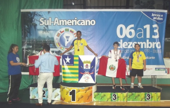 atletas, competio, disputas, categoria, Jnior, encerrou, jovens, Grande, Dirceu, Badminton, Associao, Iguau, individuais, iniciou, reservou, excelentes, Americano, Internacional, Campeonato, jogos, acirradas, ltimo, domingo, peruanos, brasileiros, entre, realizada