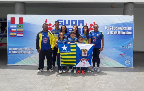 Badminton, Brasil, presentes, Sul-Americano, realizado, Equador, pases, Chile, Argentina, Colmbia, domingo, neste, Adulto, Juvenil, Encerrou, cidade, Foram