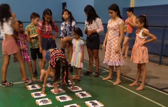 mem�rias, falar, criam, associados, Deste, intera��o, entidade, permitem, associa��o, importante, comemora��es, re�nem, coisas, integrantes, maior